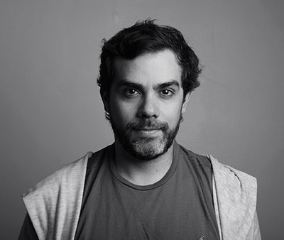 EL REVUELO DE LOS INSECTOS, de MANUEL GERARDO SÁNCHEZ